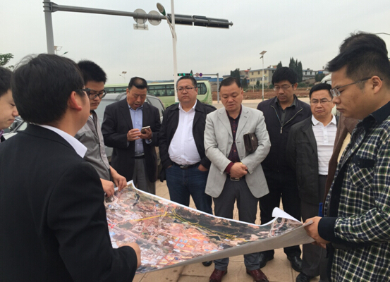 北京軍企投資考察團在安寧工業(yè)園區(qū)考察