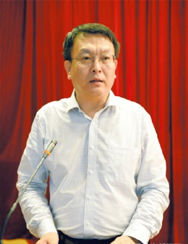 市政協(xié)特邀研究員、市工信局副局長李技