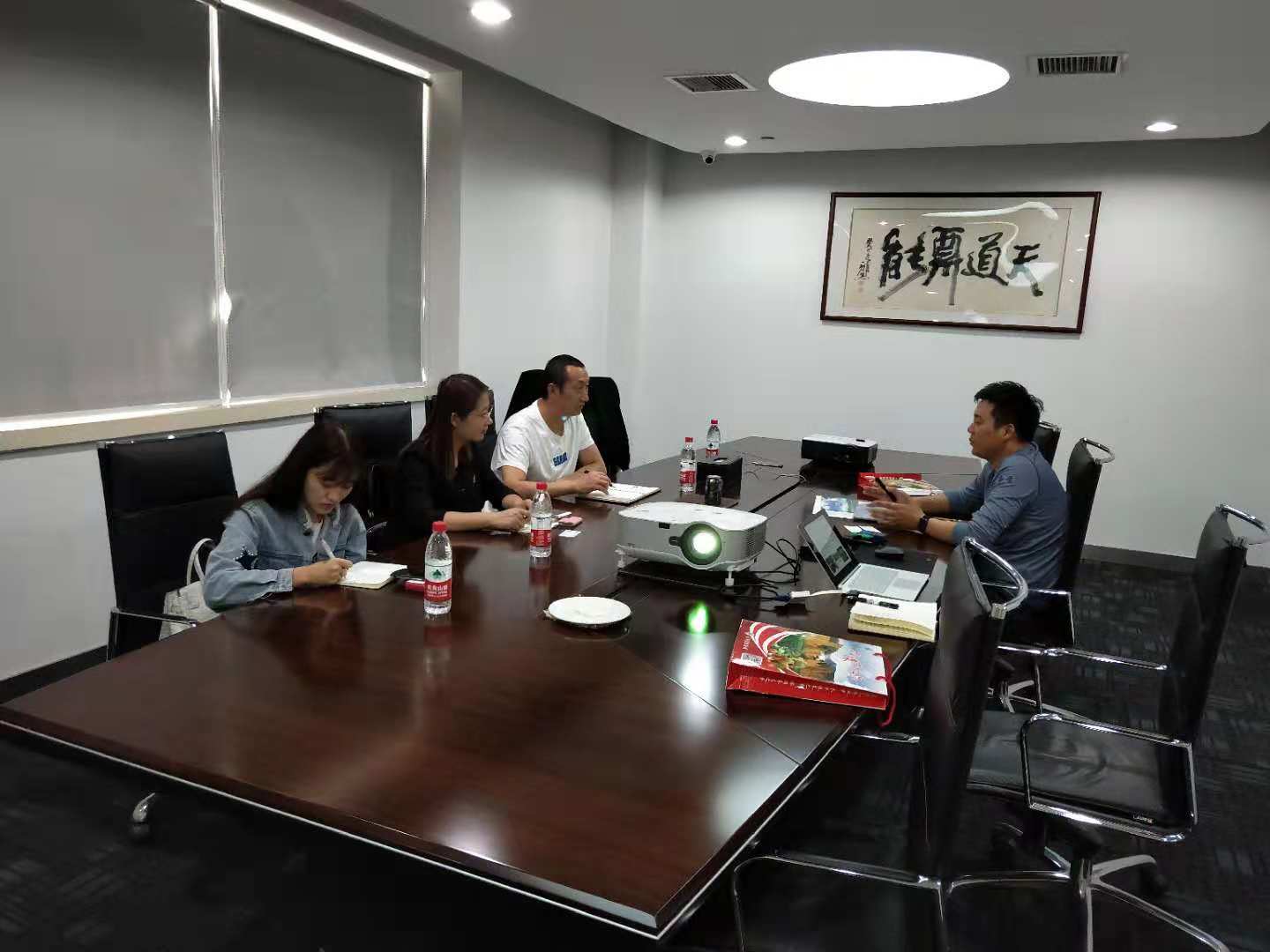 云南省楚雄市領導蒞臨我上海分院商洽合作事宜