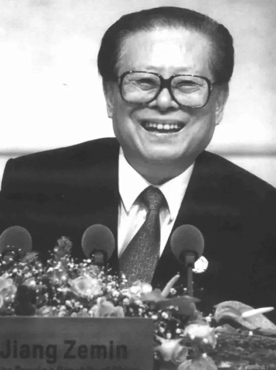 20年前，江澤民主席提出推動新經濟發展的“四個更新”!