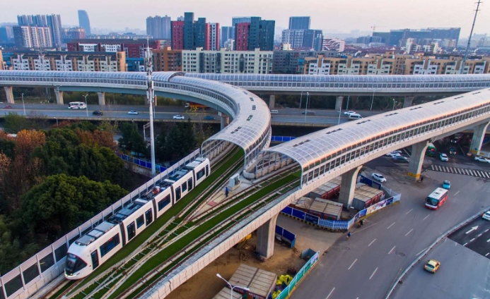 現(xiàn)代有軌電車(chē)工程項(xiàng)目可行性研究報(bào)告編制特點(diǎn)分析
