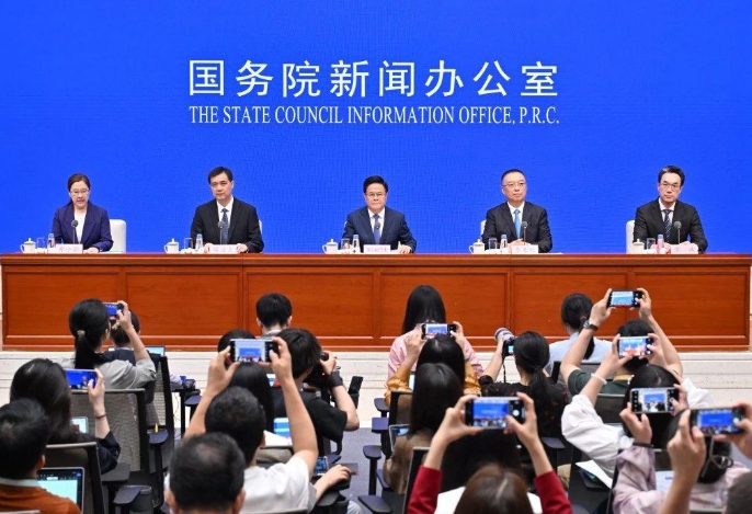 鄭柵潔主任出席國新辦“高質量完成‘十四五’規劃”系列主題首場新聞發布會